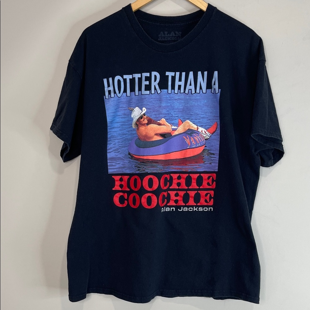 Alan Jackson Unisex Graphic T-Shirt Black Hotter Than A Hoochie Coochie Size XL - Picture 9 of 9